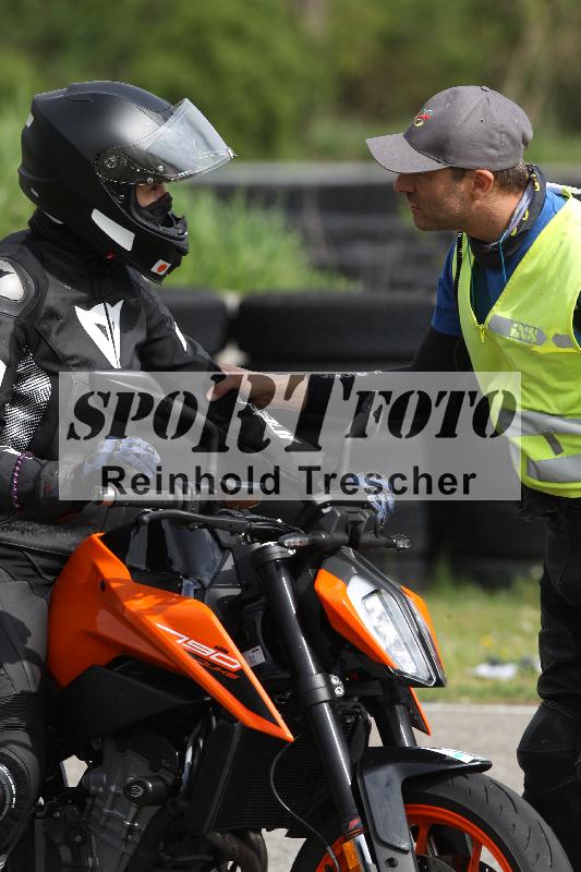 Archiv-2025/10 23.04.2025 Cornu Master School ADR/gruen-vert/4